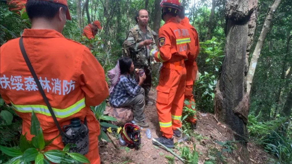 广西一14岁女孩上山采药失踪3天后获救，这位女孩是被怎么找到的？