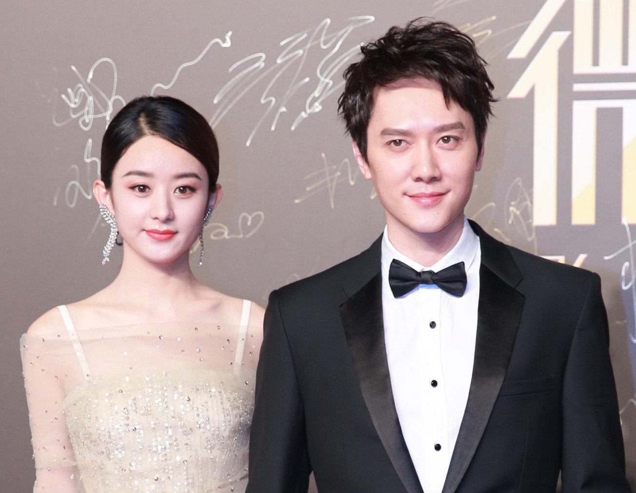 赵丽颖当时为什么嫁给一个不给她婚礼的男人？