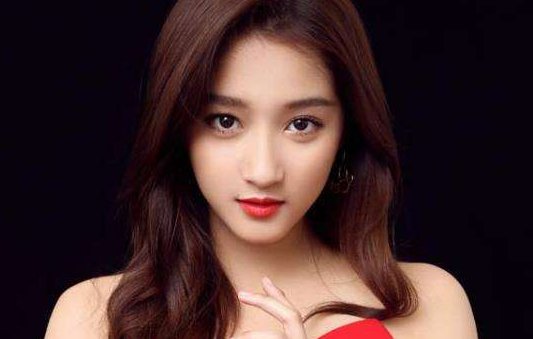 nova这个单词怎么发音？