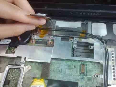 联想Thinkpad x201i怎么拆机清理风扇灰尘