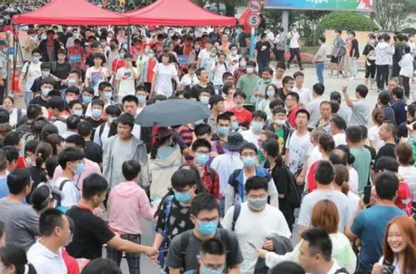 2023河南高考600分以上多少人