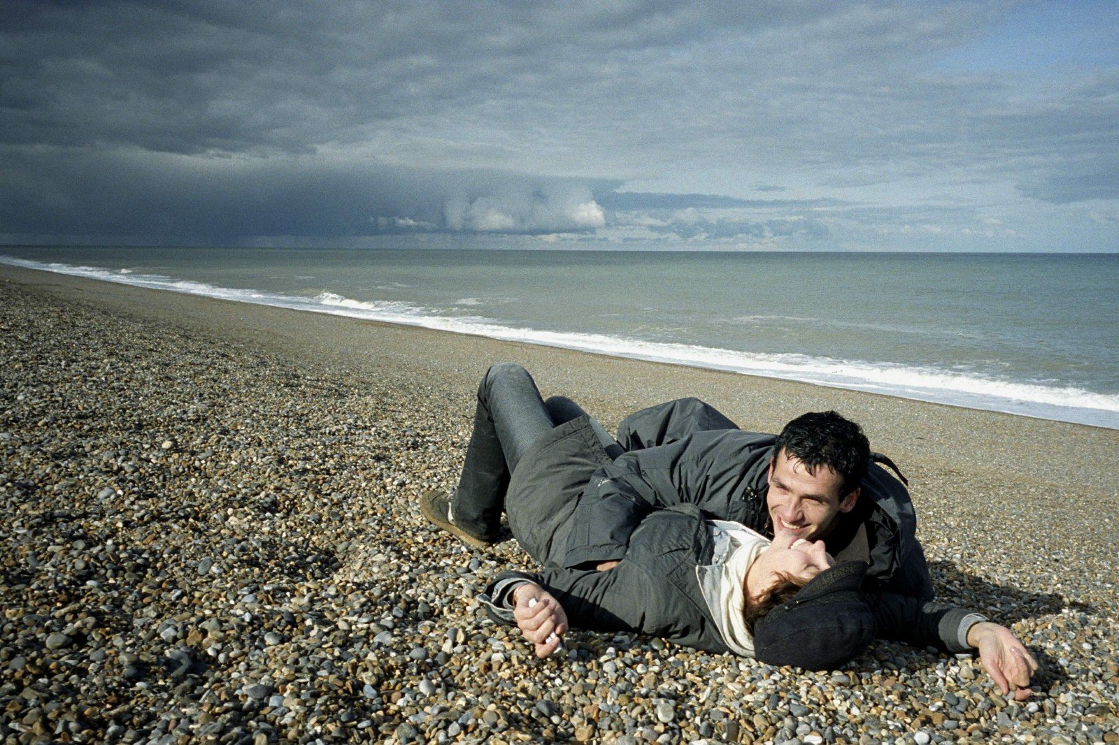 电影九首歌到底在讲什么？