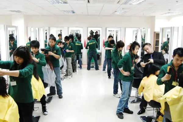 理发学校一般要学多久出师