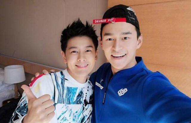 孙杨晒出和林志颖的合照并配了什么文？