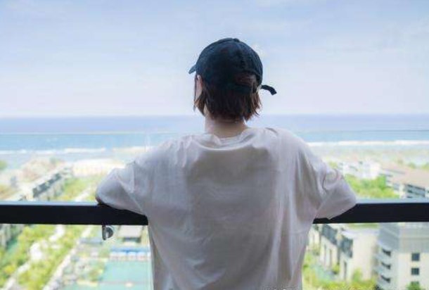 河南一女孩怀孕，男友母亲灵魂三问，你如何看待男孩母亲的行为？