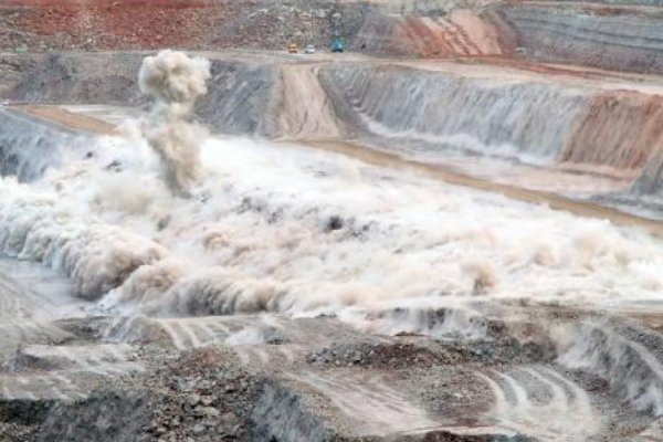 河南通柘煤田的发现与地质特征