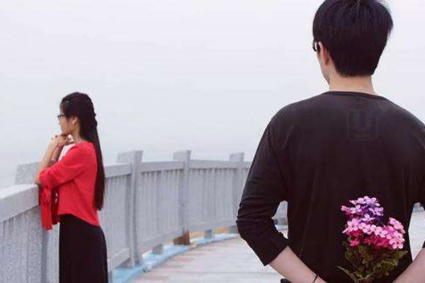 异地恋多久见一次合适？