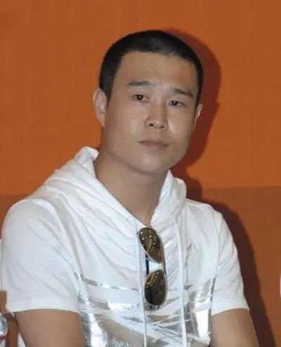 小沈阳毫无征兆“被”去世，灵堂现场太凄凉，到底怎么回事？