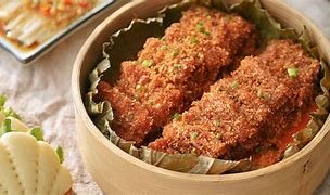 粉蒸肉是哪里的菜？粉蒸肉的肉需要先用油炸吗？