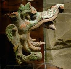 有博主在闲鱼上倒卖文物，警方介入，如何保护国家的文物不被流失？