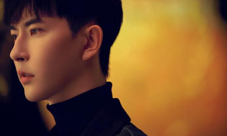 追光哥哥集体为符龙飞女儿庆生，你觉得符龙飞女儿长的像谁？