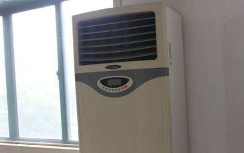 请问美的空调柜机出现P12故障，怎样解决？