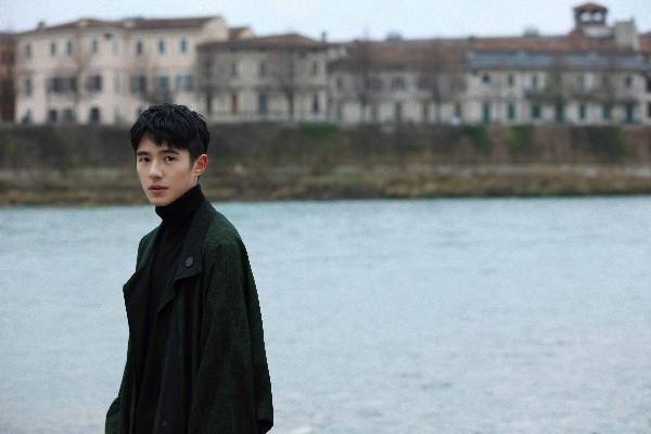 丁真骑了刘昊然在理塘摸过的马，这是怎样的梦幻联动呢？