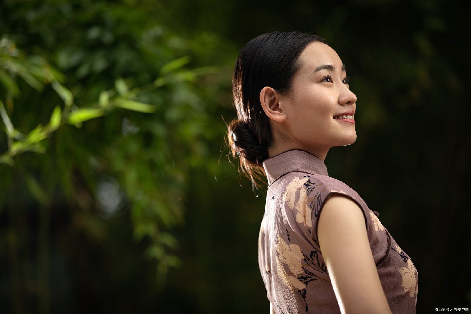 当一个女人接近你只是为了贪图哪些，你就别再投入感情了？