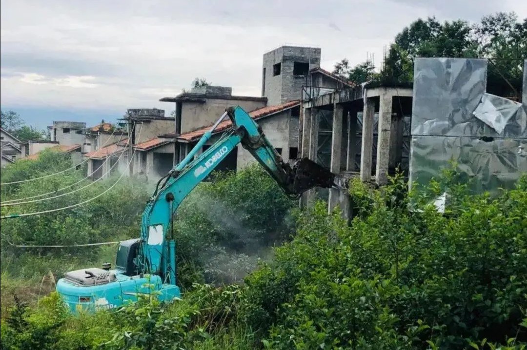 云南大理55栋高尔夫别墅被拆除,拆除原因是什么?