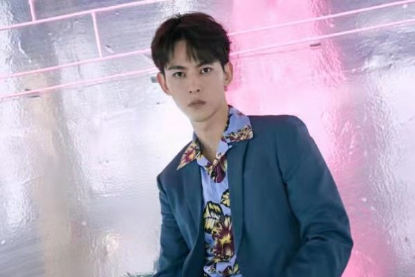 任豪后援会否认了集体卸任，称其为正常换届，此次换届对任豪人气有影响吗？