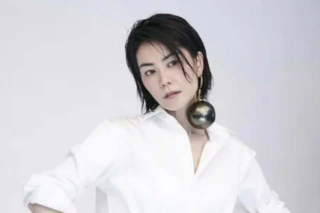 王菲为什么和李亚鹏结婚