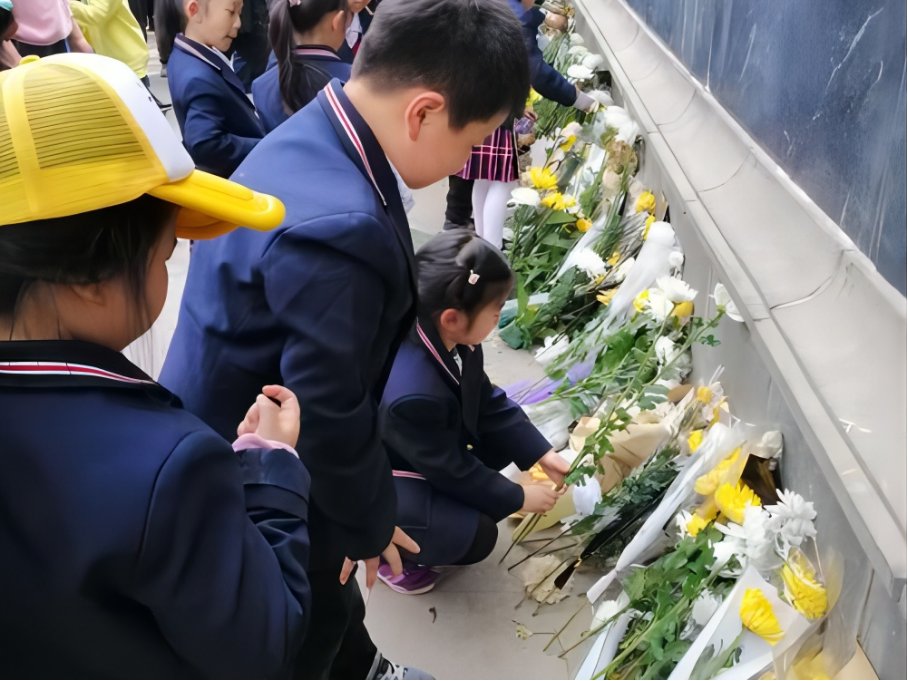 烈士陵园献花仪式流程