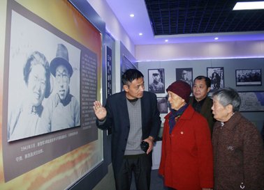 孟波的人物简介