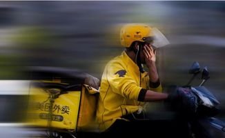 建议强制平台为外卖小哥买意外险，外卖小哥是什么想法？