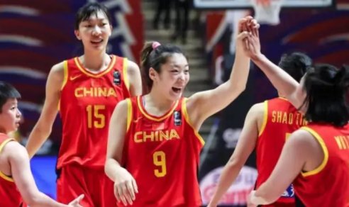 点赞！中国女篮亚军，追平历史最佳！女篮姑娘们为何这么厉害？