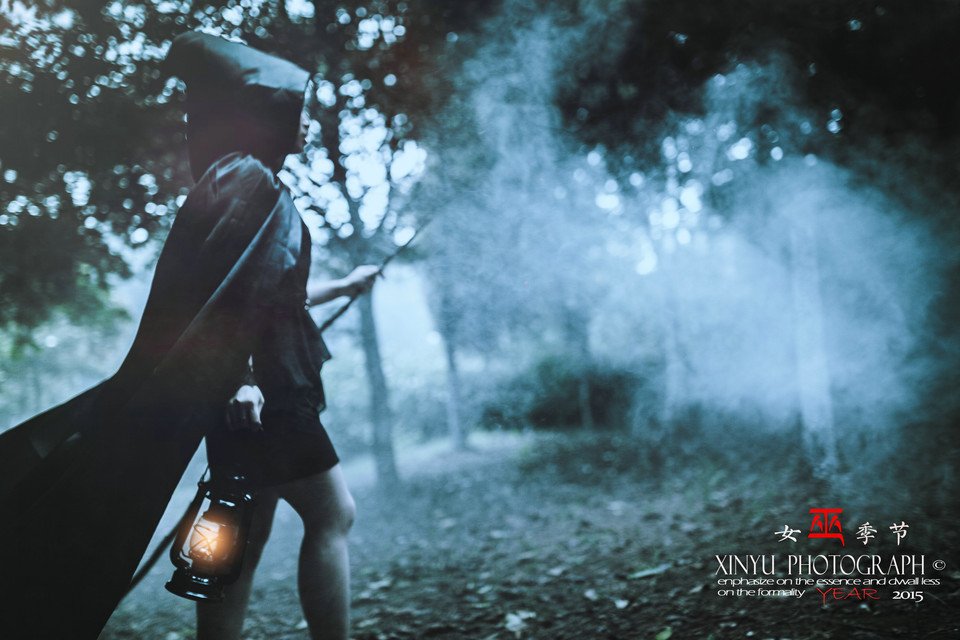 女巫季节的介绍