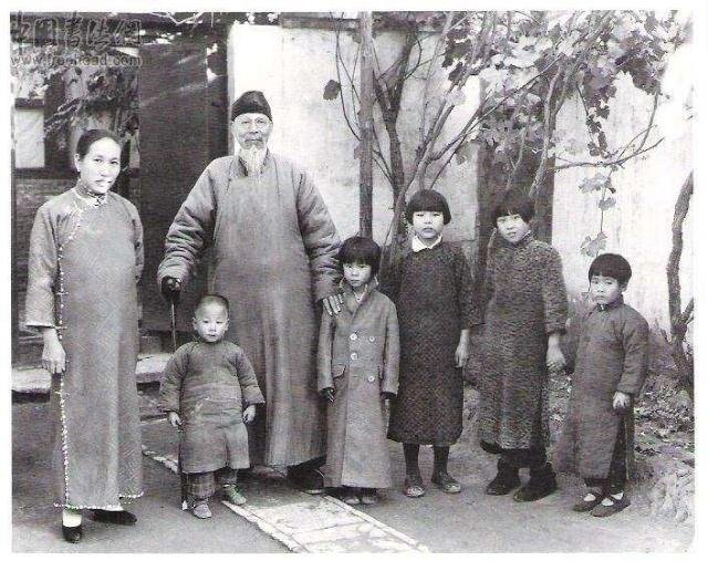 一代国画大师，却也风流倜傥，93岁为何仍要娶22岁姑娘做妻子？