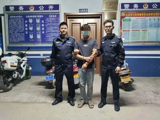 广西玉林一男子发轰炸收费站特效视频被拘，你如何看待这件事？