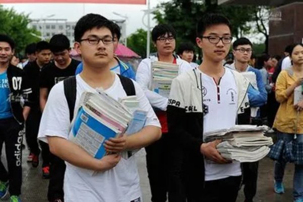 毛坦厂中学高三复读收费标准2023