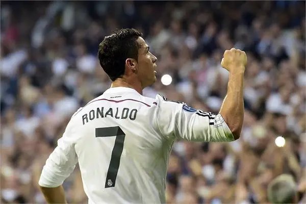 韩媒称世界杯上裁判偏袒C罗，你认为C罗的实力还在巅峰吗？