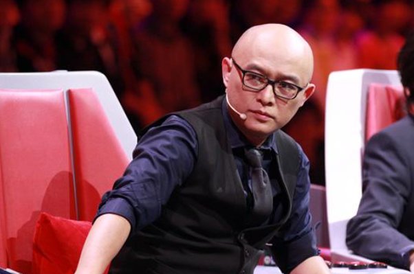 24位美女陪伴孟非过生日，为什么会被广大网友讽刺？