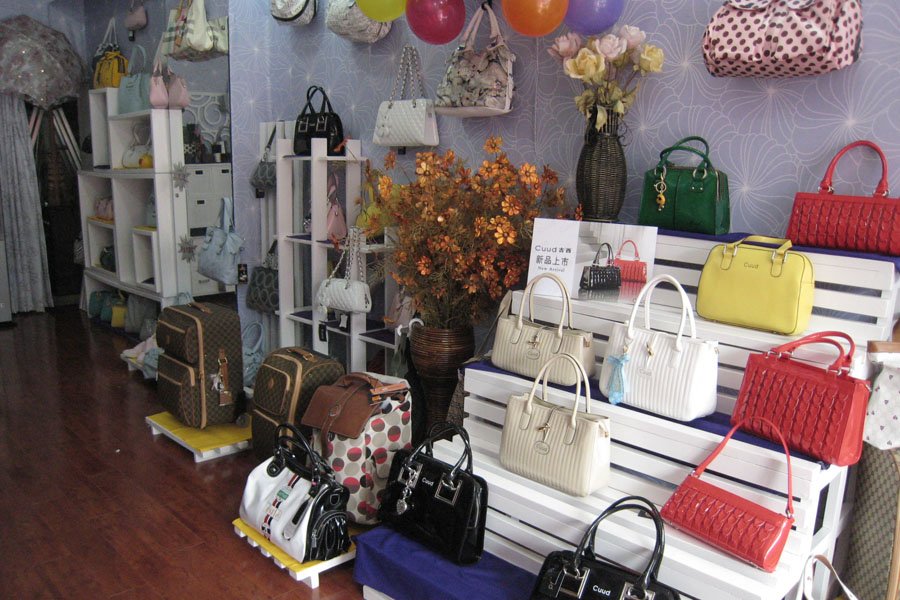 CUUD（古西）女包昆明有专卖店吗?