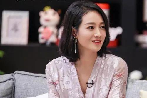 主持人朱丹晒日常照配文出错遭网友吐槽,此前曾有过哪些失误名场面?