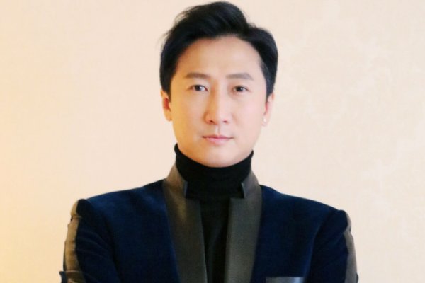 龙威父子演员名单