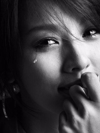 怎么才能不让眼泪掉下来？