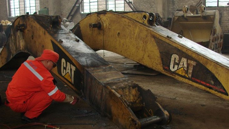 学挖掘机需要多久，多少钱？