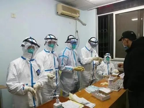 《新闻联播》披露疫情防控工作重磅信号，为抗击疫情出台了哪些政策？