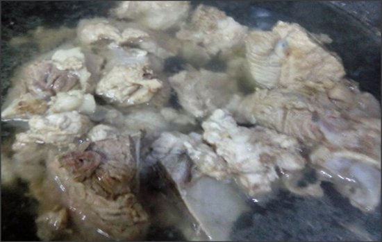 炖了半天的排骨汤很腥，怎么补救啊，求助求助