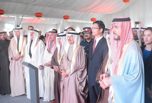 巴林首相去世，享年84岁，他在政届的成绩如何