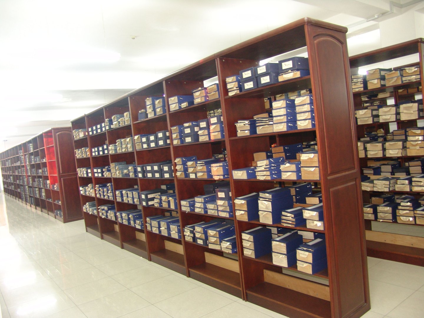 哈尔滨师范大学图书馆的服务指南