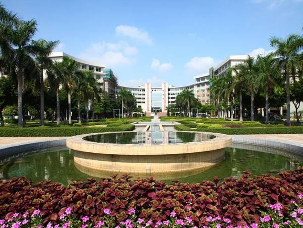 白云学院是大专还是本科