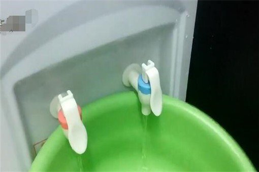 沁园饮水机如何清洗