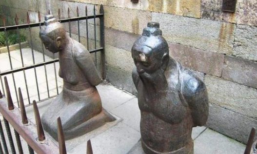 秦桧是怎么死的