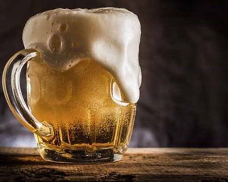 三人黄瓜配花生喝了117瓶啤酒，有钱喝酒没钱点菜？