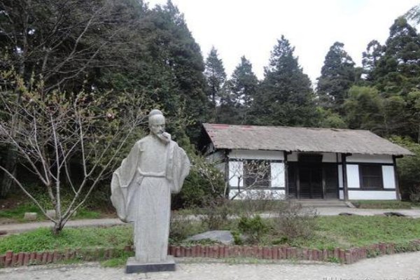 天街小雨润如酥,酥指的什么