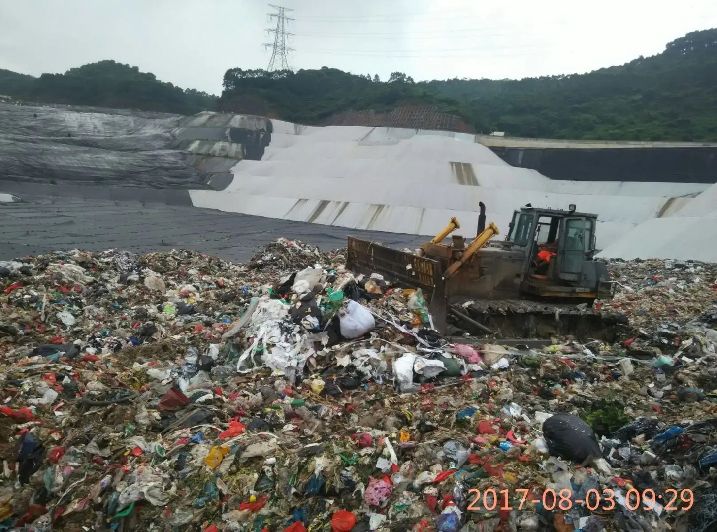生活垃圾土地填埋的危害及消除措施？