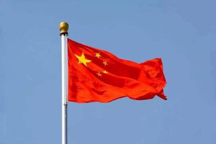 数千名游客在黄山齐唱国歌，这一幕有多令人震撼？