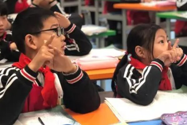 加一笔变成新字的字有哪些字？