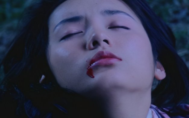 电视剧里俘虏咬断舌头就死了，舌头断了真的会死吗？