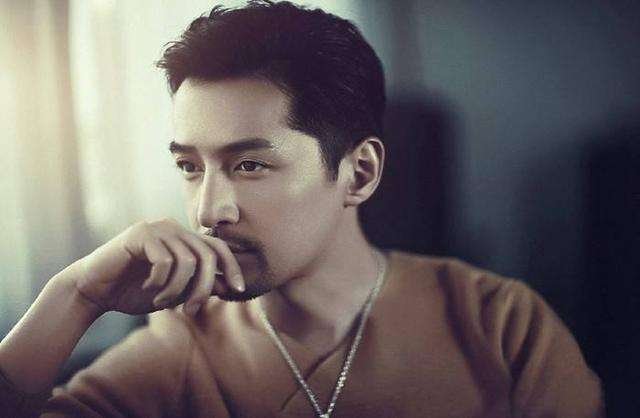 杨幂和胡歌之间的恋爱史到底是怎么样的?